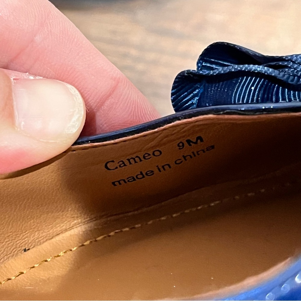 J. Renee Cameo Patent Bow Detail Block Heel Pumps - Picture 12 of 14